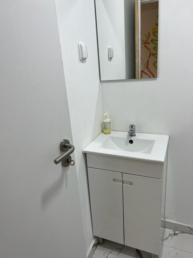 Oieras Beach Suite 2 - Large Double Room With En-Suite Bathroom And Balcony Oeiras Exterior foto